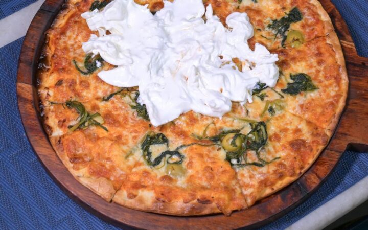 Wood Fired Pizza Sharing in Jaipur for Four People