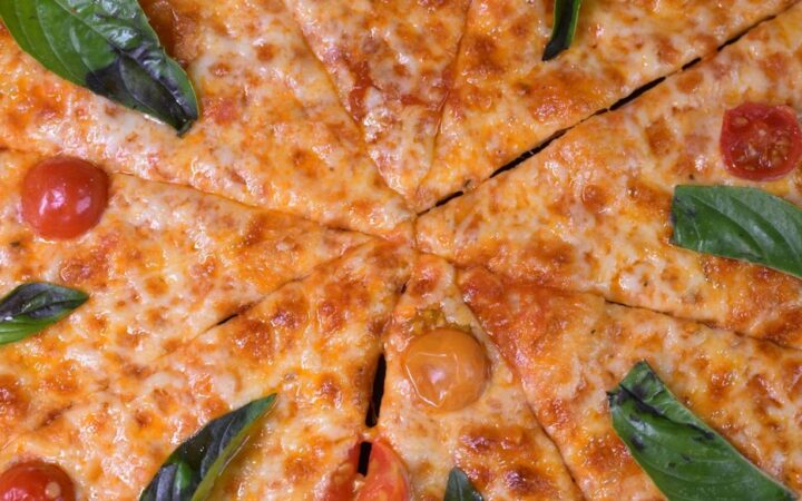 What Makes a Neapolitan Pizza, and How to Spot One