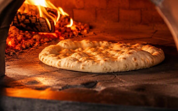 Neapolitan Pizza Oven Jaipur: What to Pair Before Beside After