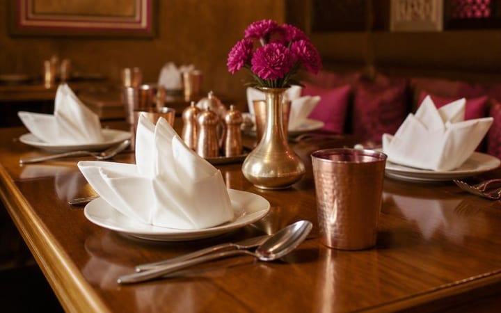 3rd Floor Dining Jaipur: Choosing Tables vs Rooftop