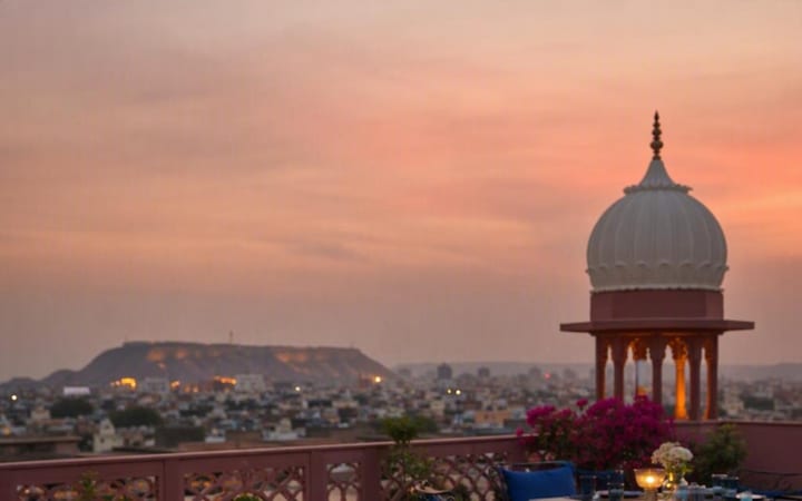 Corporate Dinner Jaipur: 3rd Floor vs Rooftop Table Choice Guide