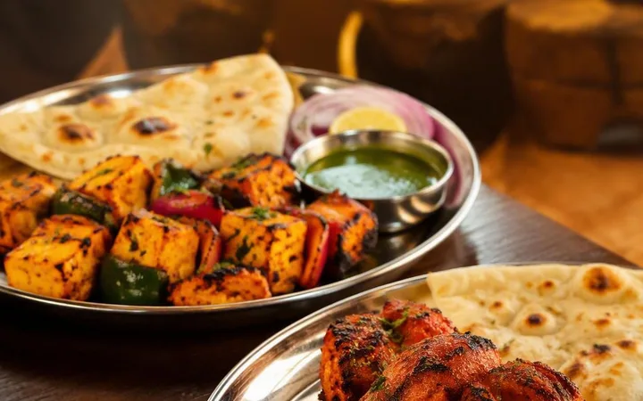 Vegetarian and Non Vegetarian Dinner Jaipur: Mixed Group Guide