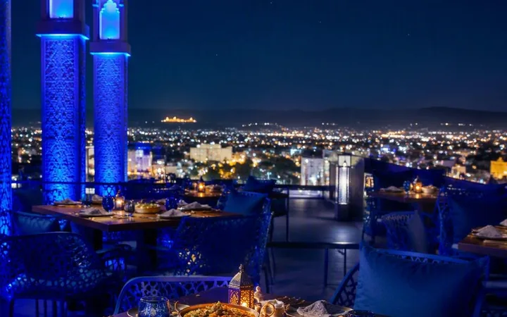 Roof Top Restaurants Near Me: New Year Dinner Mistakes to Avoid in Jaipur