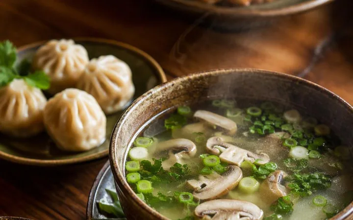 Chinese Restaurant Near Me: What to Pair Before Beside After Soup Starters