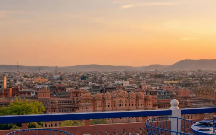 Best Rooftop Restaurants in Jaipur: 4th Floor Photo Spots and Light