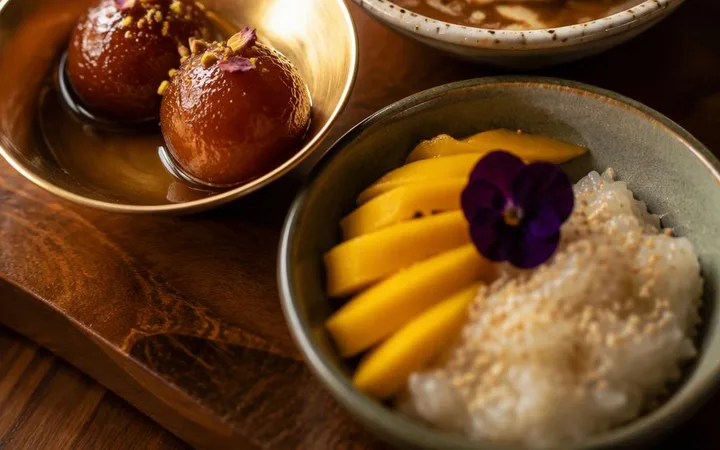 Restaurants Jaipur: Signature Desserts Lunch vs Dinner Slots