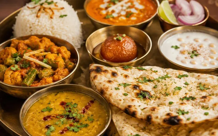 Veg Restaurants Near Me: Best Arrival Times for Pure Vegetarian Dinner